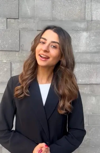 Testimonial Video Thumbnail